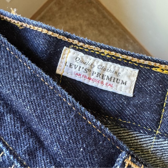 Levi’s High Loose Wide leg Jean - Picture 3 of 3